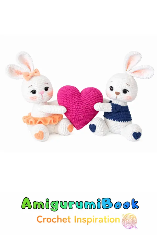 Handmade bunny couple crochet toys with heart accessory